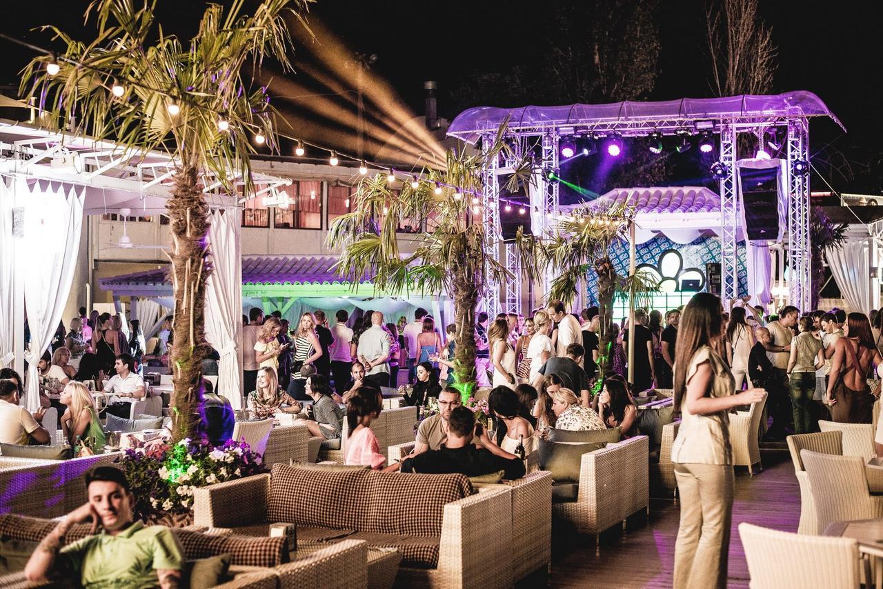 Arcadia Vip-Apartments In Golfstream 敖德萨 外观 照片